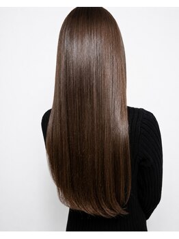 エアリーヘアの写真/【カット+縮毛矯正+シャイニング　8700円】癖/パサつき/ごわつきでお悩みの方に◎自然な手触りが手に入る♪