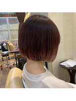 ティエル(Tiele)&nbsp;パツっとボブXピンクグラデーション