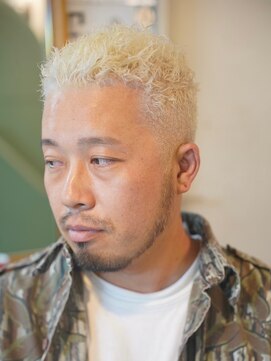 メリケンバーバーショップ コウベ(MERICAN BARBERSHOP KOBE) ベリショイージーパンクホワイトブリーチ