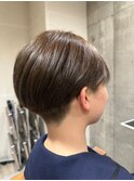 白髪ぼかし大人かわいい耳掛け丸みひし形束感ショート☆黒髪暗髪
