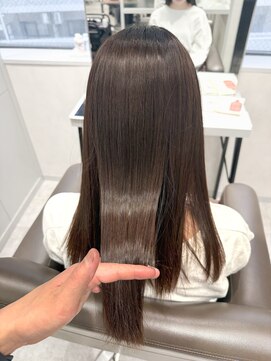 キートス(Kiitos) 梅田OL梅田ストレート酸性艶髪髪質改善20代30代40代