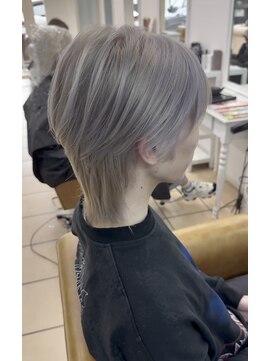 シャルティア 岩国(SHALLTIA) ハイトーンウルフカット