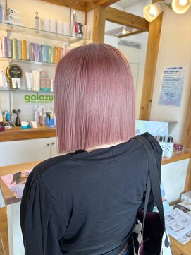 ギャラクシー ヘアードレッサーズ(galaxy hairdressers) ぱっつんボブペールピンクカラー