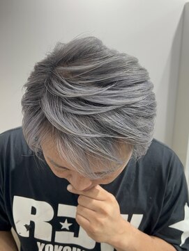 リグ 横浜(Lig.) メンズホワイトシルバーカラーブリーチダブルカラー/横浜/横浜駅