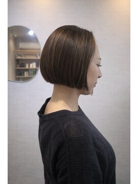 はな(hana) 30代40代50代60代ショートボブ脱白髪染め白髪ぼかしハイライト