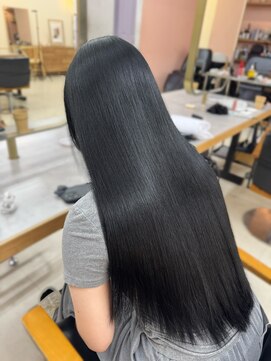 エクラ(ECLAT) 最強可愛い 縮毛矯正×ブルーブラック