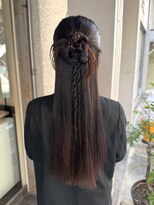 エヴリンアンドペイジ(Evelyn&paige)&nbsp;ハーフアップ/ヘアセット【神戸/元町】