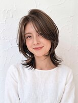 シオミエイチ タイムレス 垂水(shiomi H timeless)&nbsp;ハッシュウルフ/顔まわりを包むやわらかレイヤー/30代40代50代