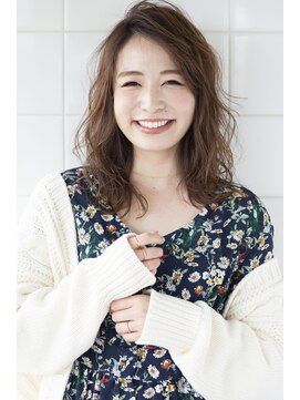 マスト ヘアー(must hair) 大人可愛いルーズカール×透明感カラーダークブラウン20代30代