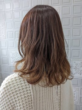 ヘンリエッタ 吉祥寺(Henrietta) ミディアムレイヤー