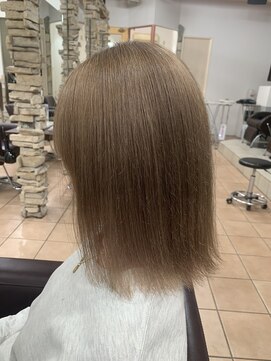 リー 甲子園(Lee) 柔らかいベージュ×ハイトーン×くすみベージュ☆