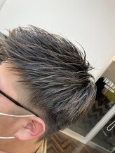 オレンチメンズヘアー(ORENCHI MEN'S HAIR) ベリーショートアップバング黒髪束感スーツスタイル