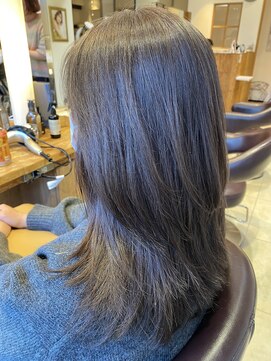 ネオリーブニコ 大井町店(Neolive Nico) 白髪ぼかしハイライト×シルバーグレージュ