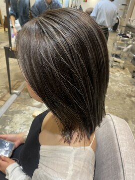 ノラギンザユー(NORA GINZA/U) 筋感のある細めハイライト外国人風オフィスで浮かないハイライト