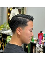 エーピーティートアウエスト(APT. TOR WEST)&nbsp;side part taper fade