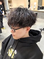 ニアウ 伊勢崎連取店(Niau)&nbsp;刈り上げショートマッシュメンズツイストスパイラルパーマ