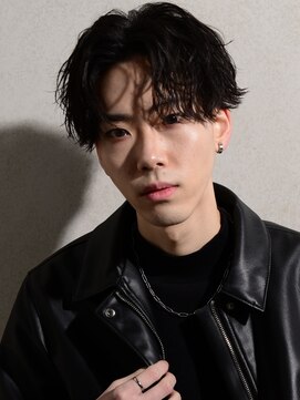 シャイン 大宮(SHINE) メンズカット/パーマ/ヘッドスパ/ブリーチ/眉毛/韓国/大宮/Men's