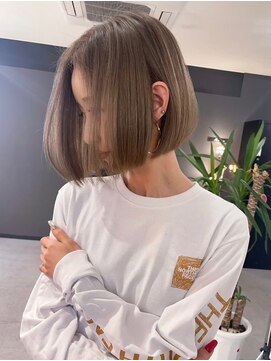 キング 梅田(K!ng) 縮毛矯正髪質改善ハイライトレイヤーカット梅田美容室エクステ