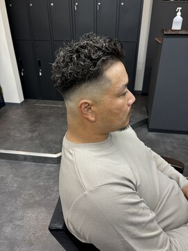 ランディ(RANDY) メンズ/極道パーマ/ホワイトメッシュ