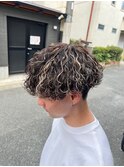 沖縄メンズ波巻きパーマハイライト