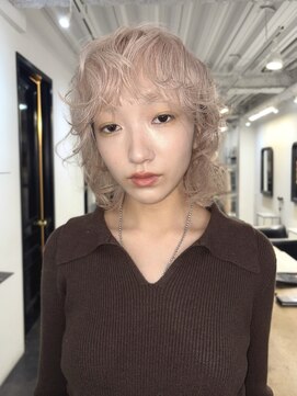 ユーリカ(Eurica) ブリーチ/ハイトーン/デザインカラー/レイヤーカット