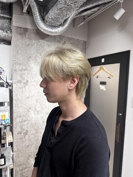 ヨペ(yeope) 韓国アイドルはスタイル】センターパート/シースルーマッシュ