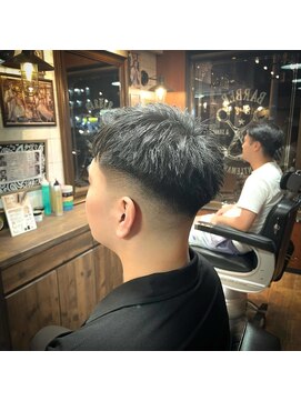 ジョイボックス 東三国店(JOYBOX) スキンフェードスタイル