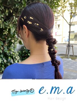 エマヘアデザイン(e.m.a Hair design) タイト