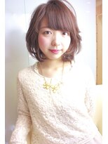 レンジシキチジョウジ (RENJISHI KICHIJOJI)&nbsp;ヌーディーカラーでひし形フォルムの大人ボブ