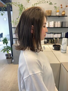 シアター(CIARTOR) ミディアム