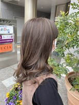 ルシア(LUCIA) グレージュ/ハイライト／前髪カタログ／インナーカラー