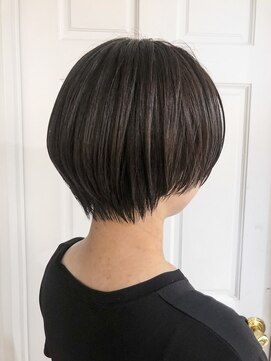 ネオリーブ チッタ 阿佐ヶ谷店(Neolive citta) シルエット美人☆大人可愛いダークアッシュ丸みショートスタイル