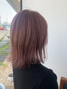 ルル カリス(lulu CHARIS) 外ハネ×ピンク