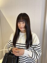 アム(amu)&nbsp;顔周りレイヤー/レイヤーロング/暗髪/前髪カット/髪質改善