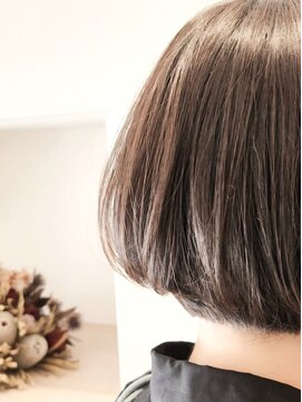 キャリコ(Calico) 丸みボブ