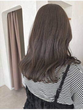 イルプロム 御厨店(illuprom.) 【illuprom.】艶グレージュ