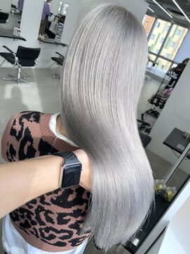 ディーエヌエー バイ エゴル(DiNA by ENGOL) ハイトーン/ホワイトカラー/シルバーカラー