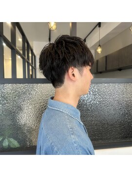イーチエフ(each f.) 【山田紗羅】メンズパーマ