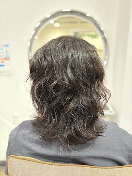 ビィーワンイースト(Be 1 EAST) ミディアムパーマ