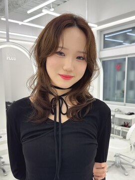 コア プラス 立川(COA PLUS) ミディアムヘア髪質改善レイヤーカットダブルカラー【井澤彩】