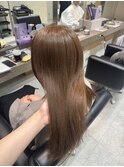 オリーブベージュ