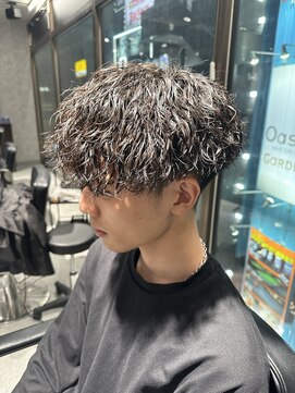 スタッド 松戸(stud. Men‘s) ツイストスパイラル刈り上げマッシュ