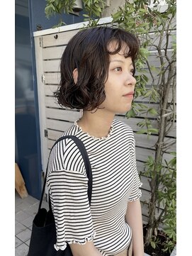 ヒツジ(hitsuji) くるくるパーマ×ミニボブ
