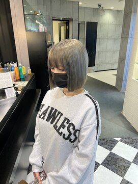 アース 名取店(HAIR&MAKE EARTH) シルバーグレイ