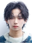 センターパートウルフシャドウパーマ