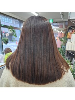 Gratiii Deco【グラティ デコ】の写真/【完全マンツーマン】最初から仕上げまで一人のスタイリストが担当!周りを気にせず過ごせる大人の隠れ家◇
