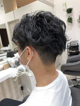 ゼル イオンタウン名西(ZELE) メンズ　ツーブロック パーマ