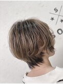 グラデーションショート×ミルクティーバレイヤージュ