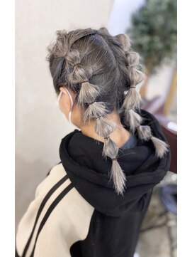 ラビス 浦和(Lovis) 魅力倍増カール/セミディ/シアーカラー/ダークアッシュ/姫カット