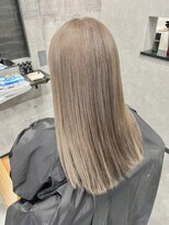 リッシュ(RISH)&nbsp;透明感のあるグレージュカラー